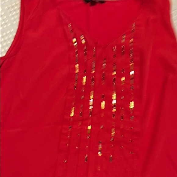 Red Sleeveless Top - Picture 7 of 12